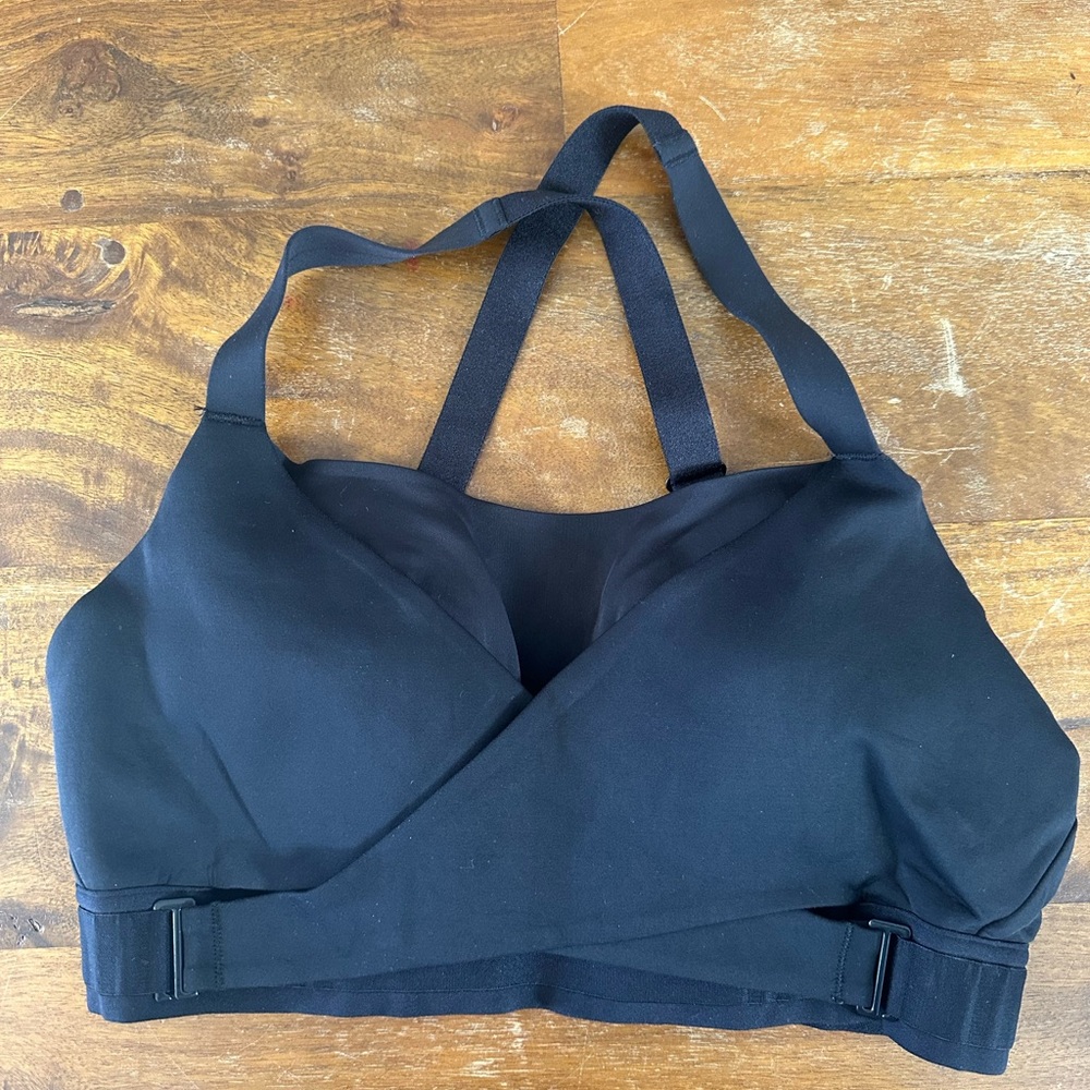 Lululemon black cross front high impact sports bra adjustable size XS
